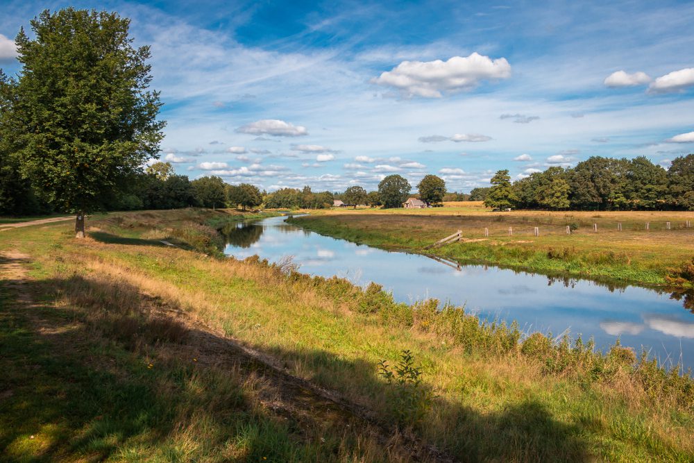 De-Regge-in-het-Vechtdal-bij-Ommen-©-Hulshof-pictures-Shutterstock.com