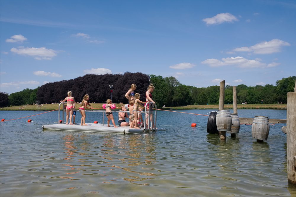 Oldenzaal-Het-Hulsbeek-©-Henk-Vrieselaar-Shutterstock.com