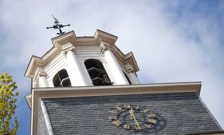 Twente-Ootmarsum-Nederlands-Hervormde-Kerk-©-Ronald-Wilfred-Jansen-Shutterstock.com