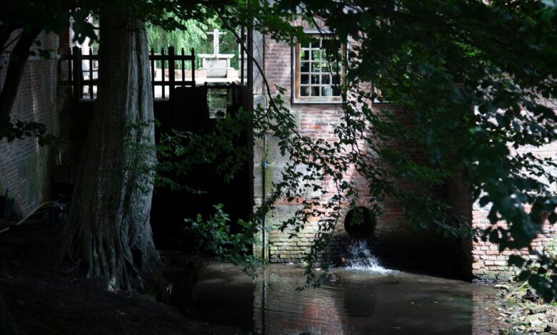 Twente-Watermolen van Bels Dal van De Mosbeek-©-Roel-Meijer-Shutterstock.com_.jpg