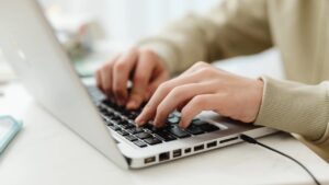Veel Nederlanders vergelijken hun internetabonnement, maar veranderen daarna helemaal niets